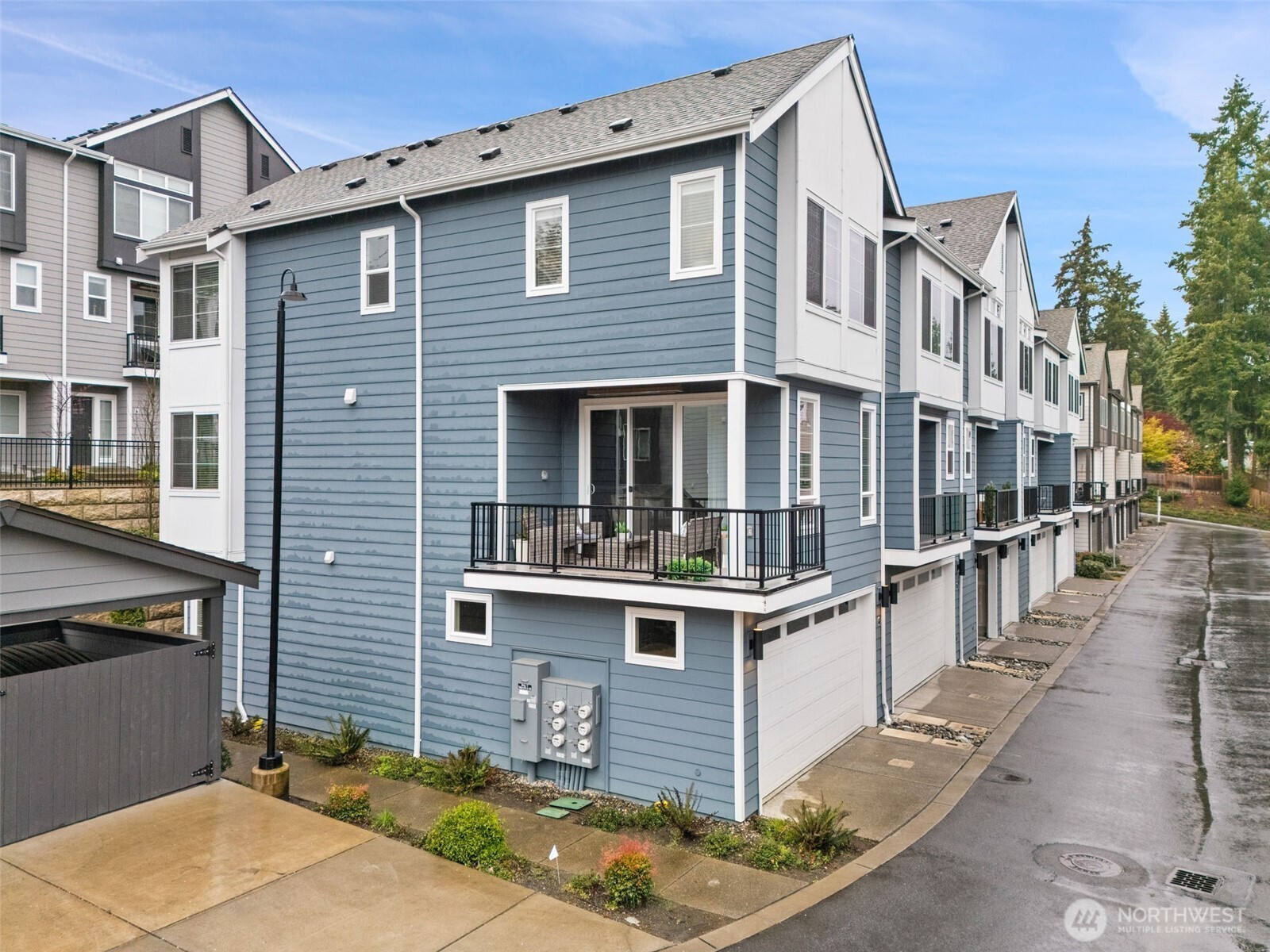 18829 67th Drive NE Kenmore WA 98028