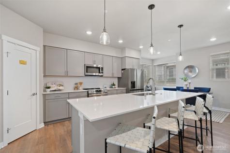 18829 67th Drive NE Kenmore WA 98028