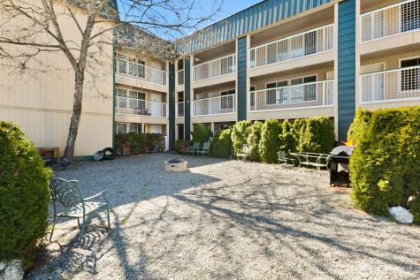 101 SW 119th Street Burien WA 98146