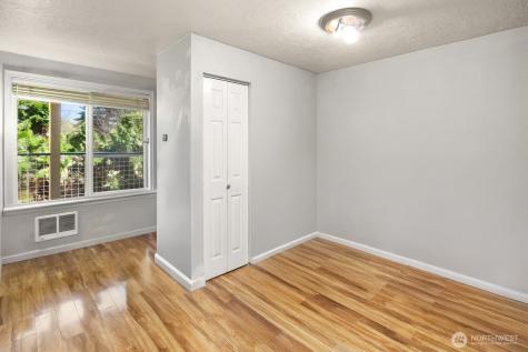 101 SW 119th Street Burien WA 98146