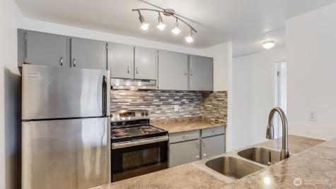 31003 14th Avenue S Federal Way WA 98003