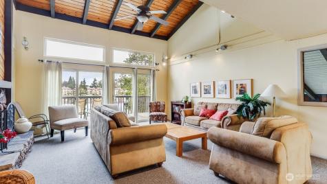 31003 14th Avenue S Federal Way WA 98003