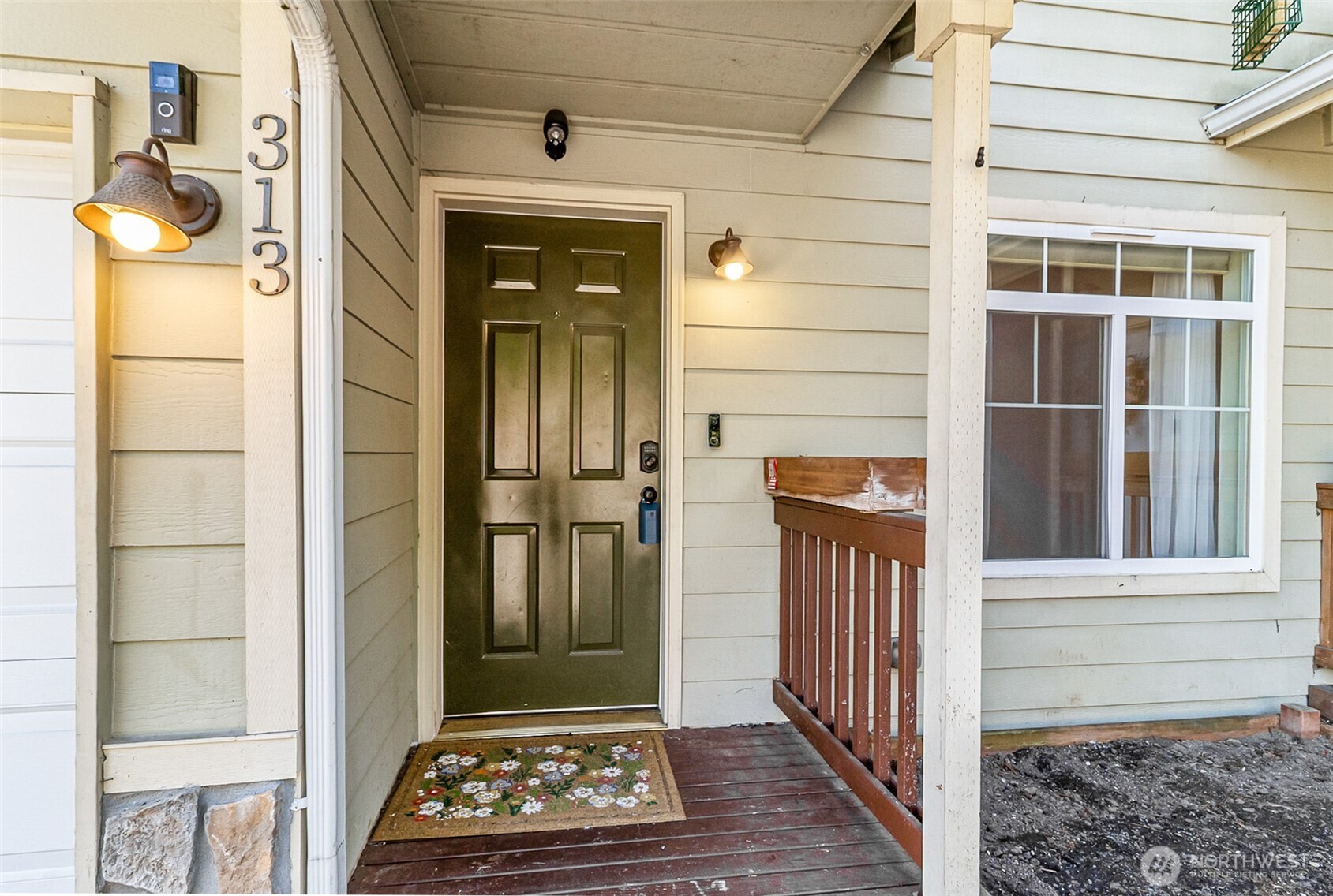 313 10th Street Snohomish WA 98290