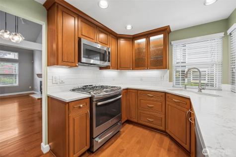 24324 SE 41st Lane Issaquah WA 98029