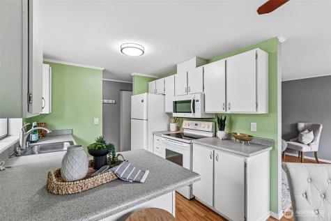 1606 201st Place SE Bothell WA 98012