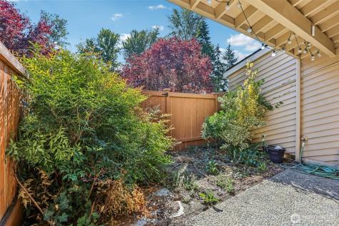 12044 96th Avenue NE Kirkland WA 98034