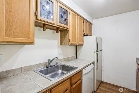 12044 96th Avenue NE Kirkland WA 98034