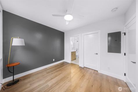 341 NW 90th Street Seattle WA 98117
