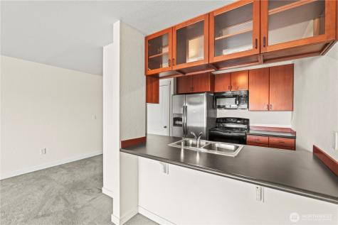 5829 NE 75th Street Seattle WA 98115