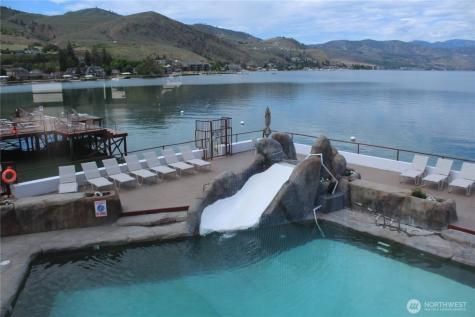322 W Woodin Avenue Chelan WA 98816