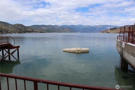 322 W Woodin Avenue Chelan WA 98816