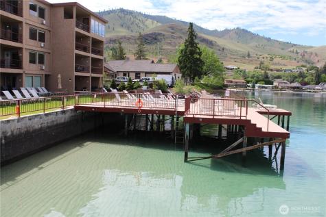 322 W Woodin Avenue Chelan WA 98816