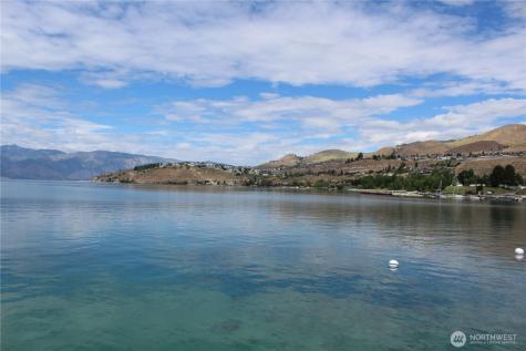 322 W Woodin Avenue Chelan WA 98816