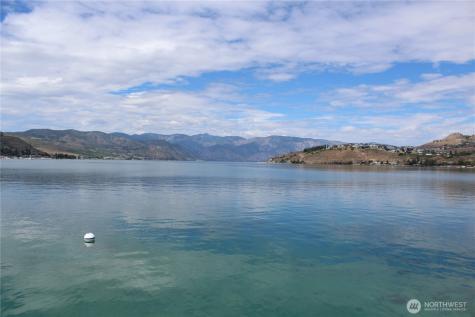 322 W Woodin Avenue Chelan WA 98816