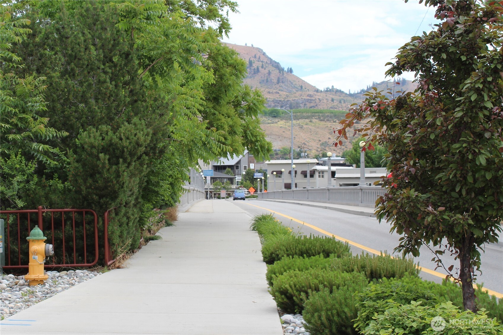 322 W Woodin Avenue Chelan WA 98816