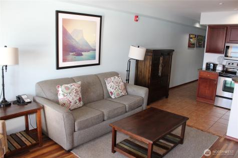 322 W Woodin Avenue Chelan WA 98816