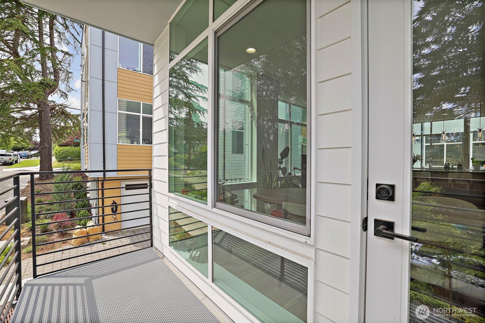 902 N 86th Street Seattle WA 98103