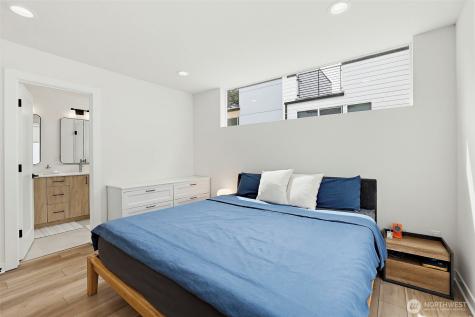 902 N 86th Street Seattle WA 98103