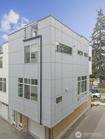902 N 86th Street Seattle WA 98103