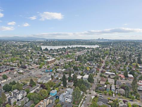 902 N 86th Street Seattle WA 98103