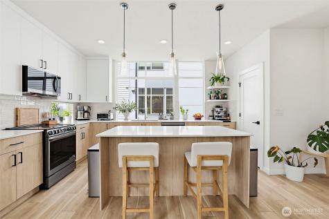 902 N 86th Street Seattle WA 98103