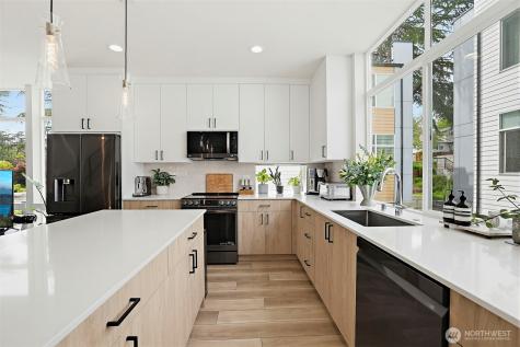 902 N 86th Street Seattle WA 98103