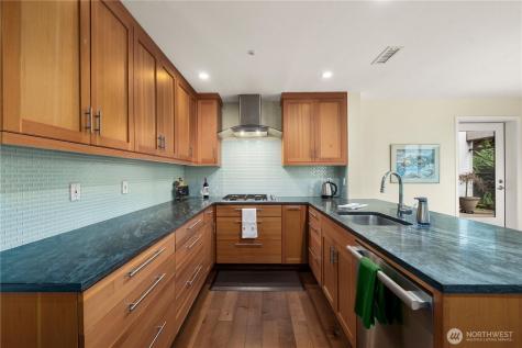 11122 NE 41st Drive Kirkland WA 98033