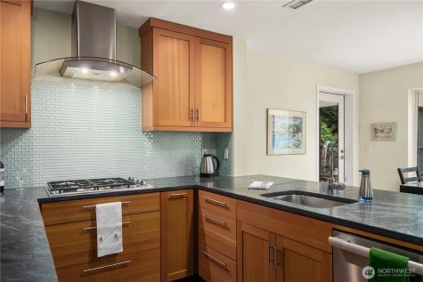 11122 NE 41st Drive Kirkland WA 98033