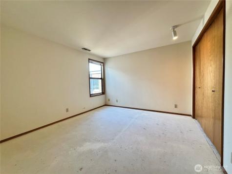 4222 Beach Drive SW Seattle WA 98116