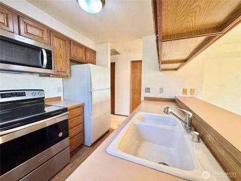 4222 Beach Drive SW Seattle WA 98116