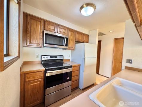 4222 Beach Drive SW Seattle WA 98116