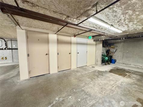 4222 Beach Drive SW Seattle WA 98116