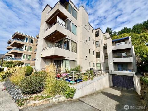 4222 Beach Drive SW Seattle WA 98116