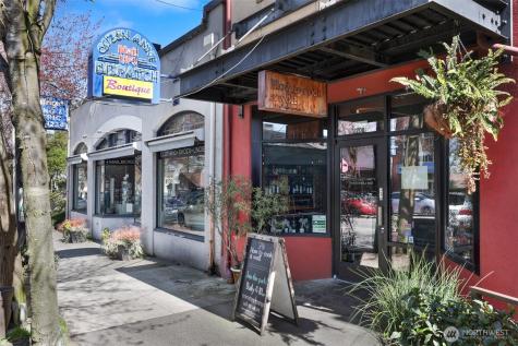 1818 Bigelow Avenue N Seattle WA 98109