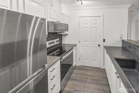 33020 10th Avenue SW Federal Way WA 98023