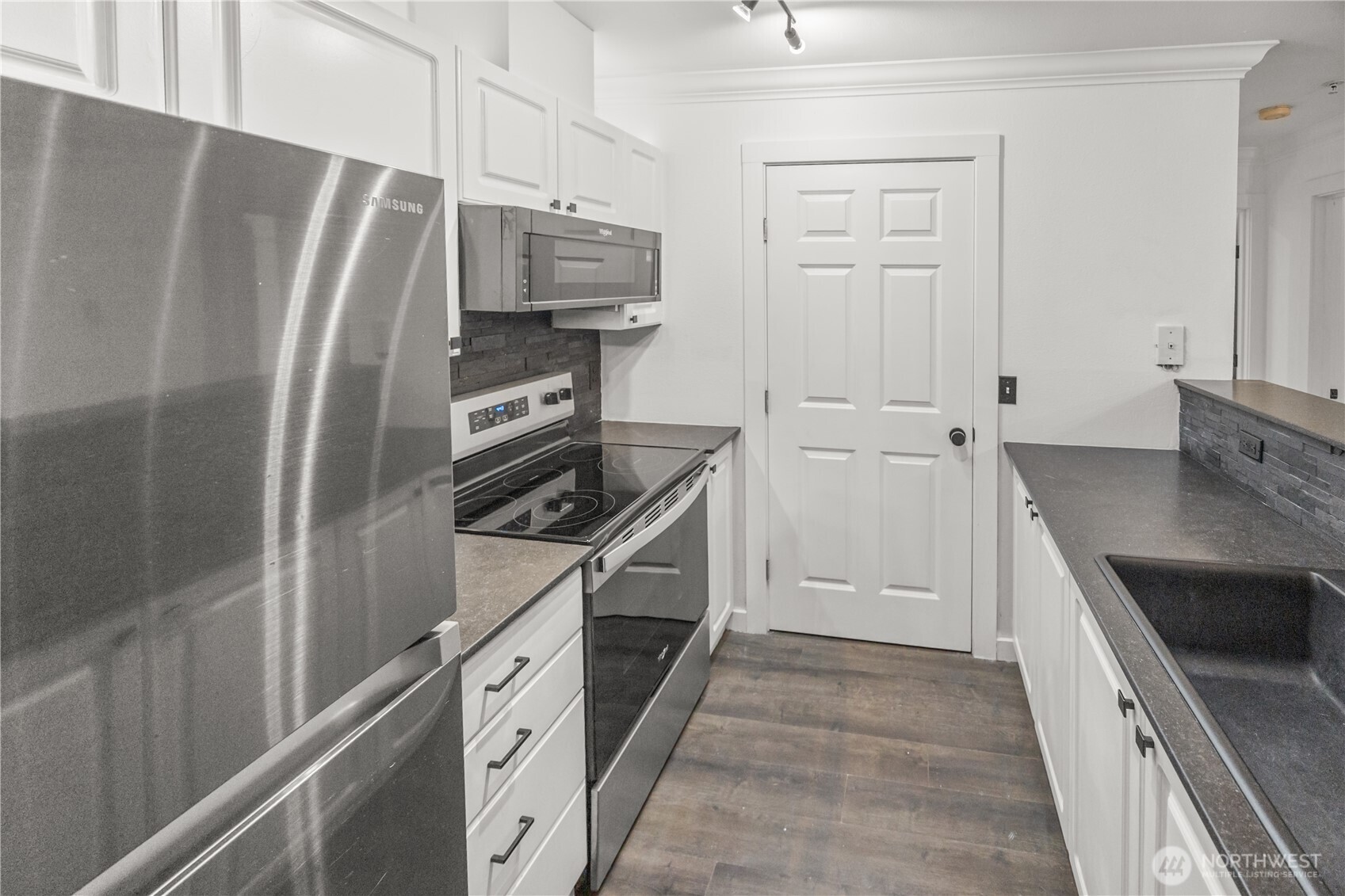 33020 10th Avenue SW Federal Way WA 98023