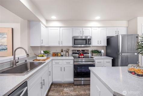 4714 NE 18th Place Renton WA 98059