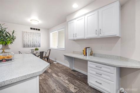 4714 NE 18th Place Renton WA 98059