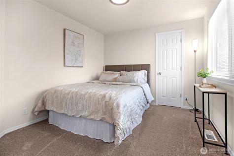 4714 NE 18th Place Renton WA 98059