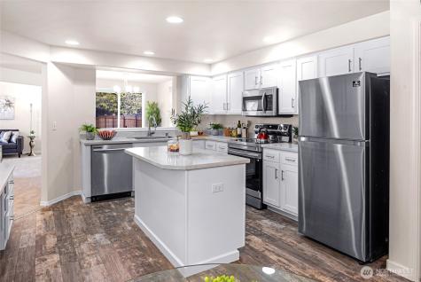 4714 NE 18th Place Renton WA 98059