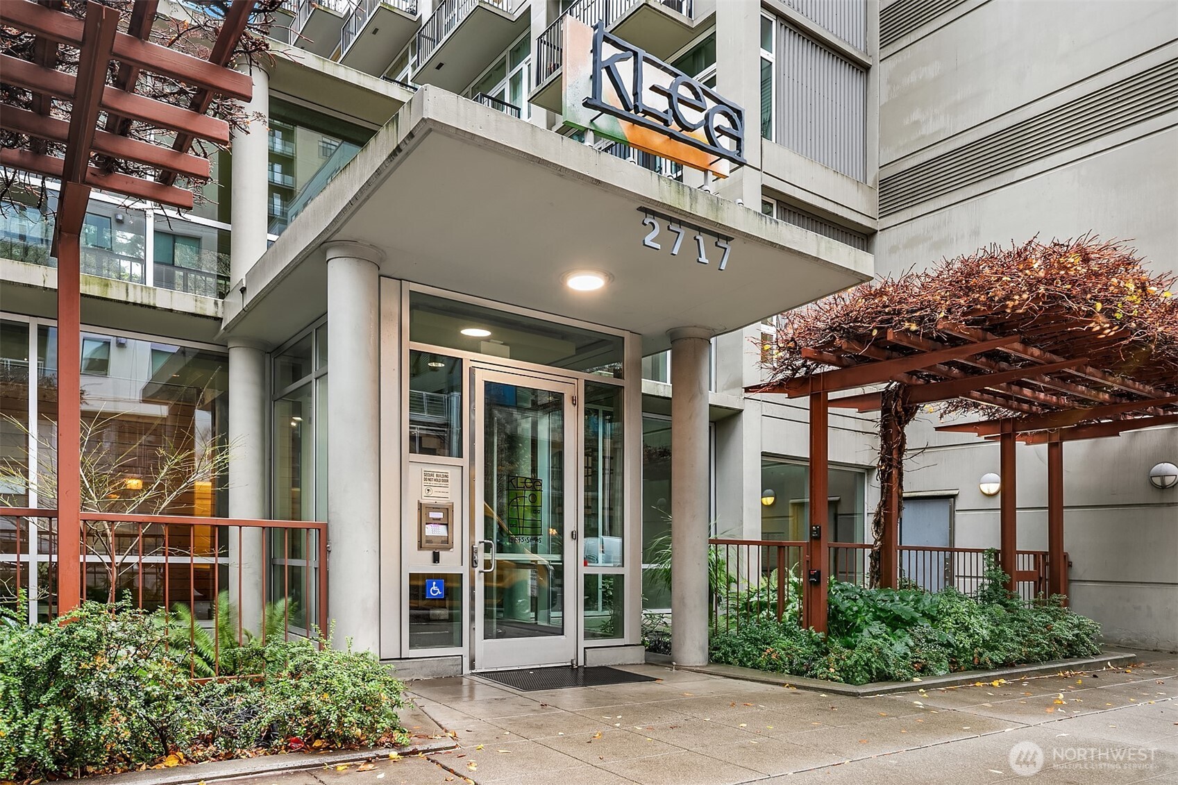 2717 Western Avenue Seattle WA 98121
