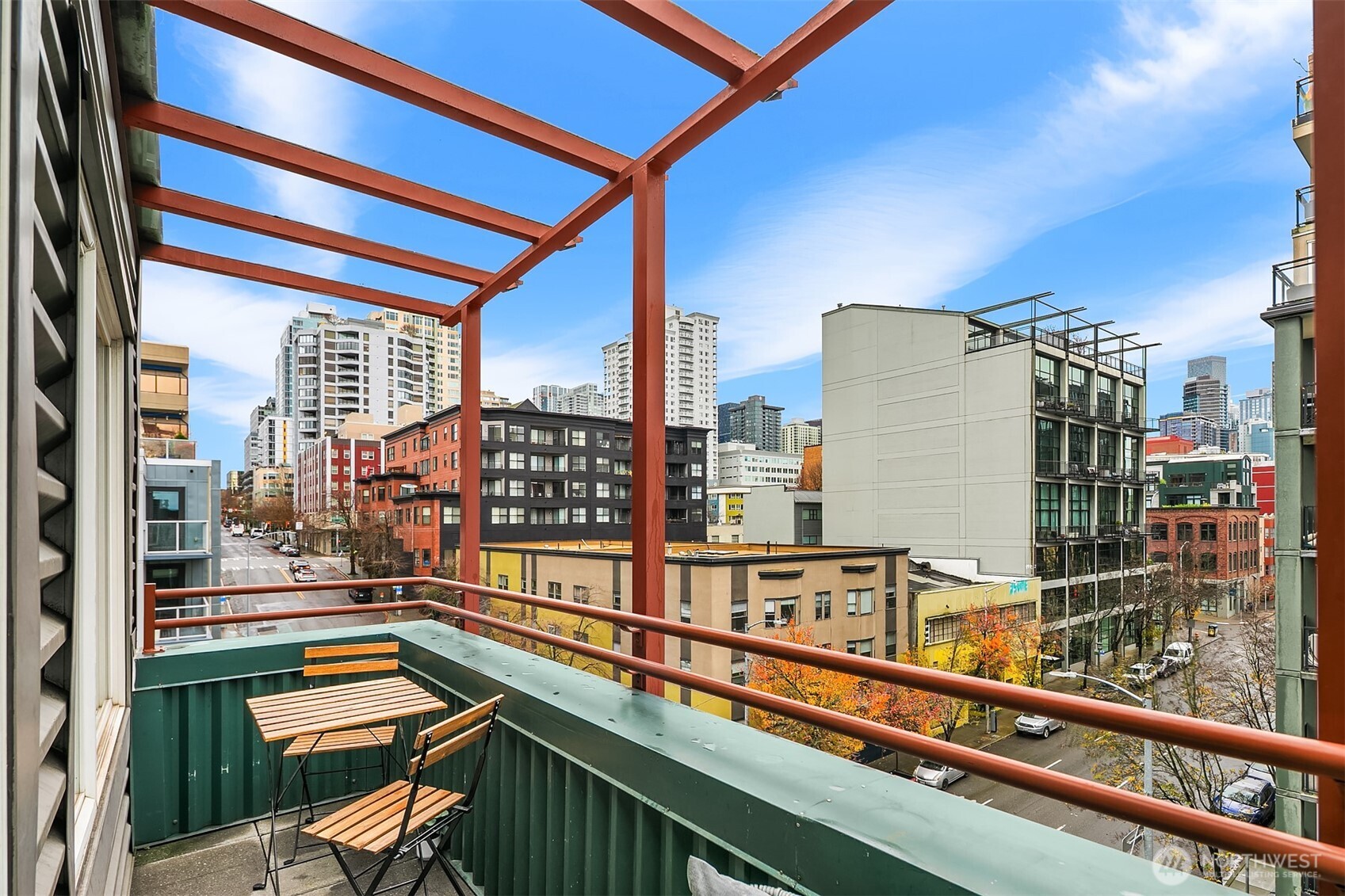 2717 Western Avenue Seattle WA 98121