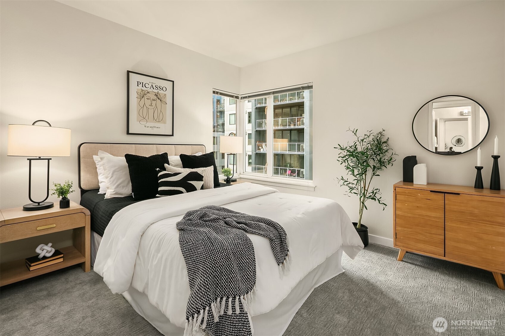2717 Western Avenue Seattle WA 98121