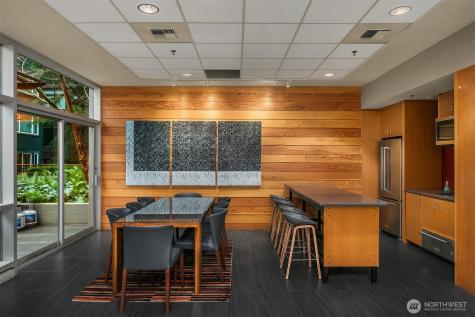 2717 Western Avenue Seattle WA 98121