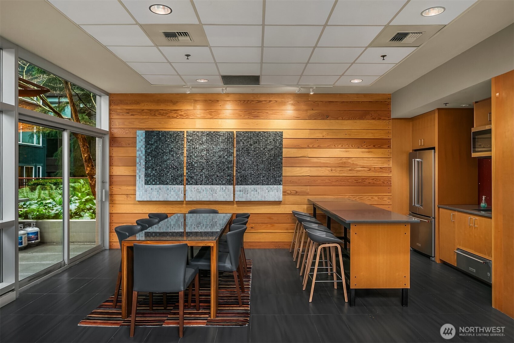 2717 Western Avenue Seattle WA 98121