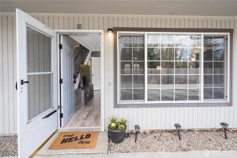 3311 Redwood Avenue Bellingham WA 98225