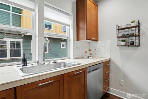 6003 Lanham Place SW Seattle WA 98126