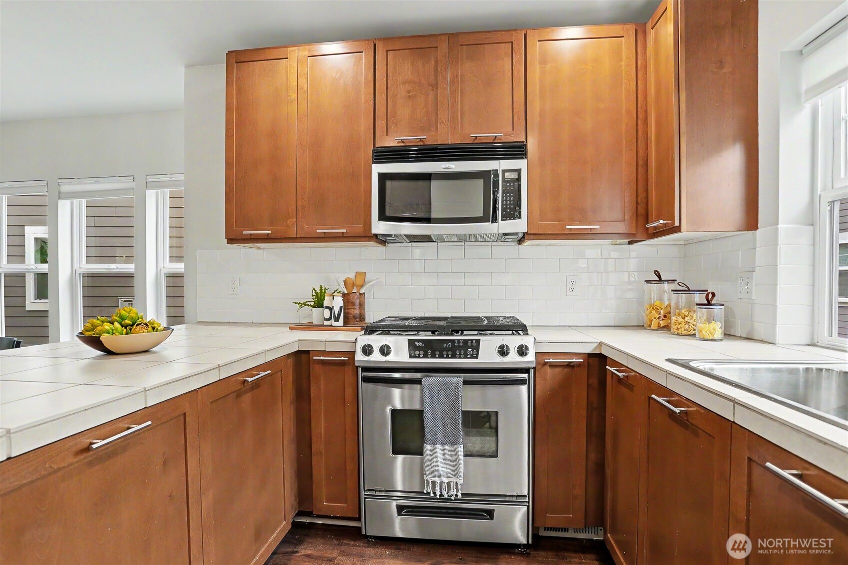 6003 Lanham Place SW Seattle WA 98126