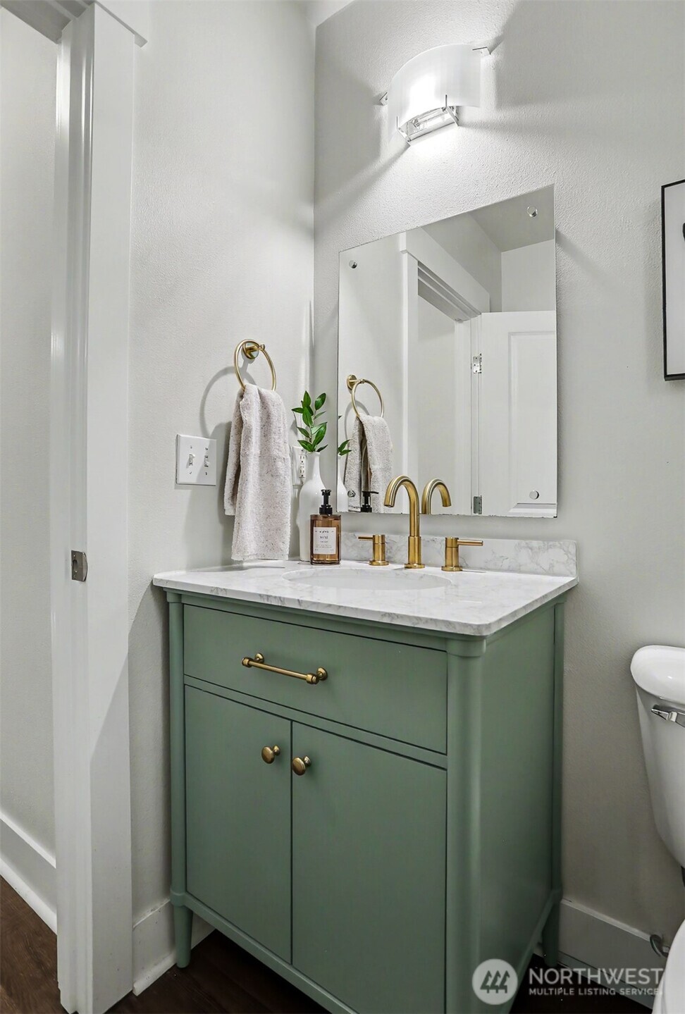 6003 Lanham Place SW Seattle WA 98126