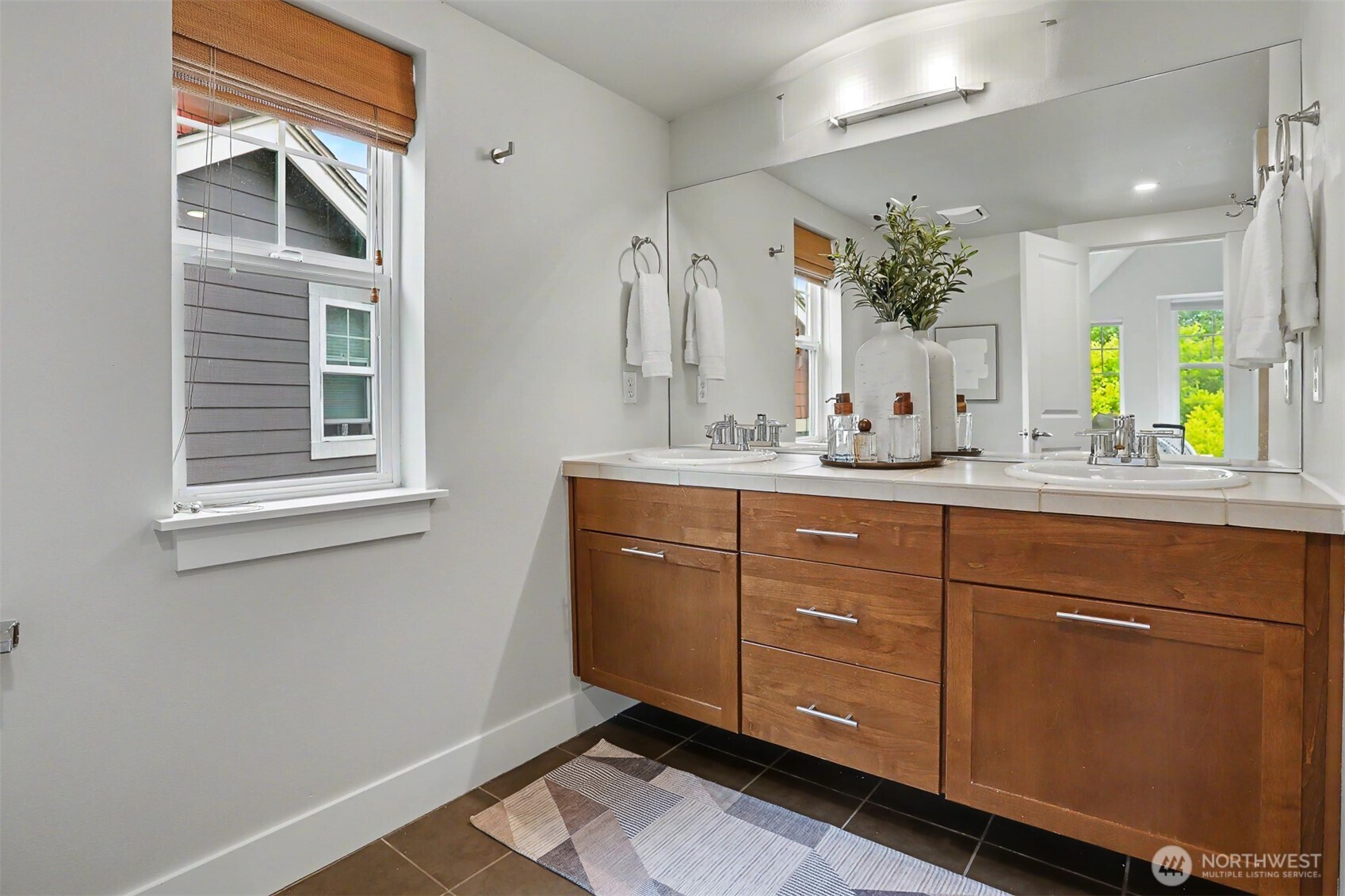 6003 Lanham Place SW Seattle WA 98126
